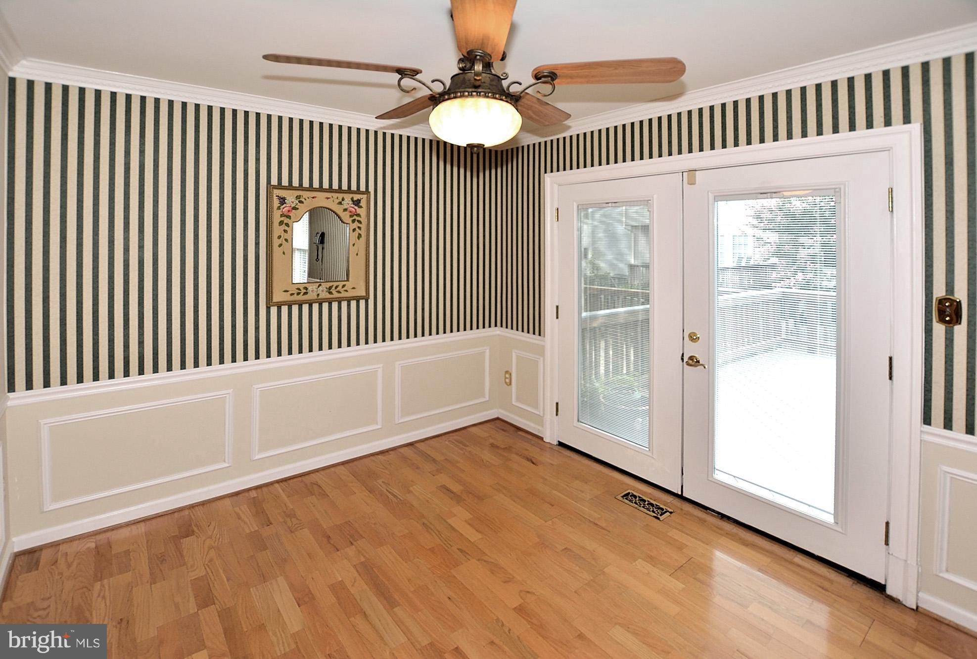6354 Racetec Place Springfield, VA 22150 - Photo 11 of 23 Kitchen
