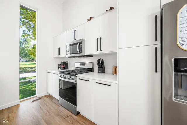 $2,350 | 318 North Tacoma Avenue, Indianapolis, IN 46201