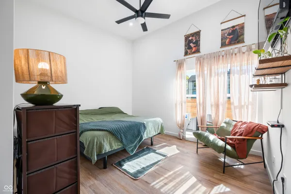 $2,350 | 318 North Tacoma Avenue, Indianapolis, IN 46201