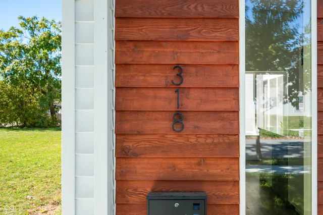 $2,350 | 318 North Tacoma Avenue, Indianapolis, IN 46201