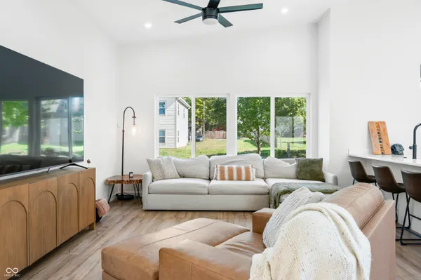 $2,350 | 318 North Tacoma Avenue, Indianapolis, IN 46201