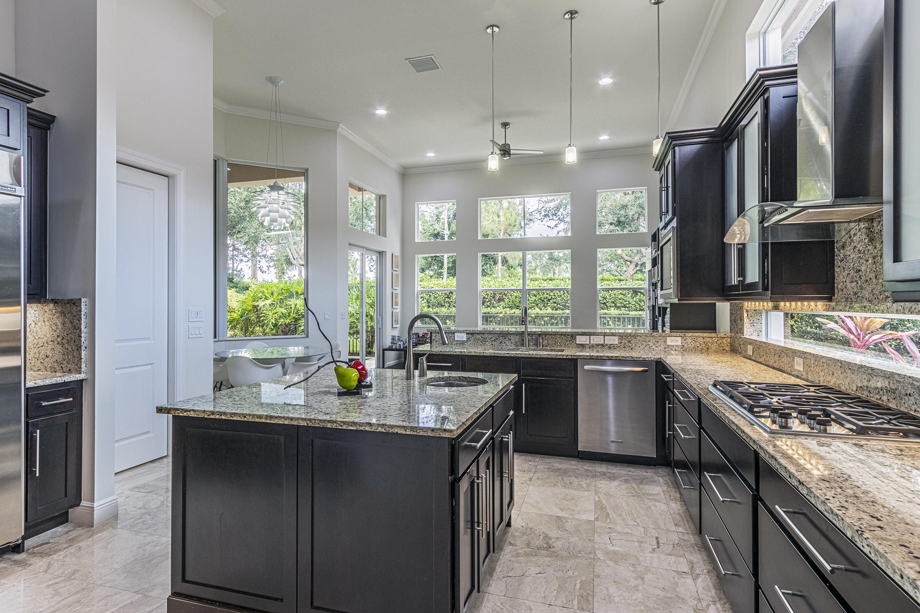 6357 Montesito Street Boca Raton, FL 33496 - Photo 8 of 40 7