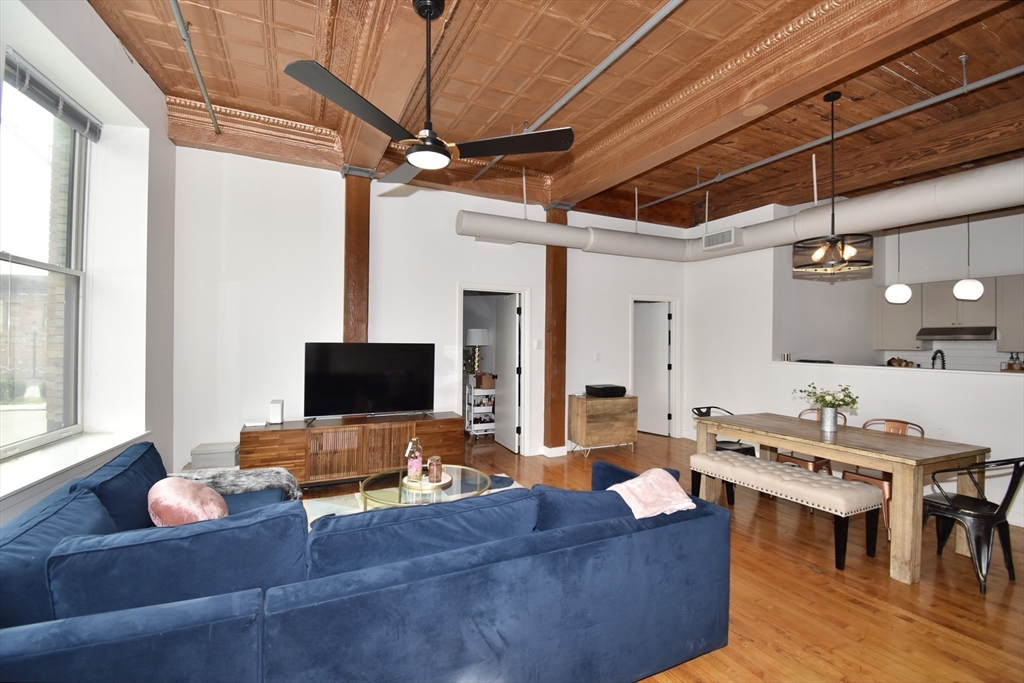 385 Worthington Street, Unit 2F Springfield, MA 01103 - Photo 7 of 27