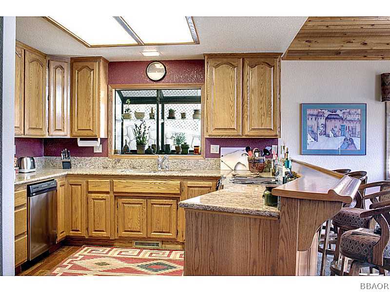 39750 Flicker Road Fawnskin, CA 92333 - Photo 13 of 25 Kitchen.