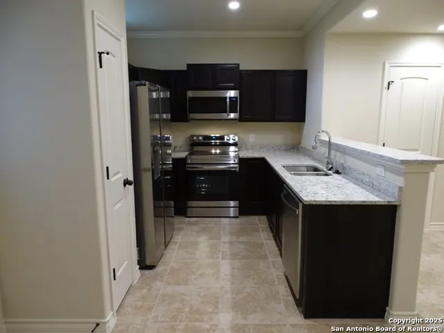 $1,345 | 6411 Luglio Lane, Unit 102, San Antonio, TX 78233