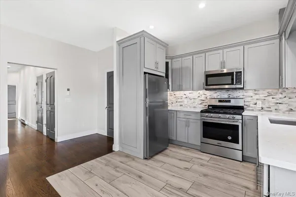 $3,000 | 745 East 136th Street, Unit 2 | Port Morris