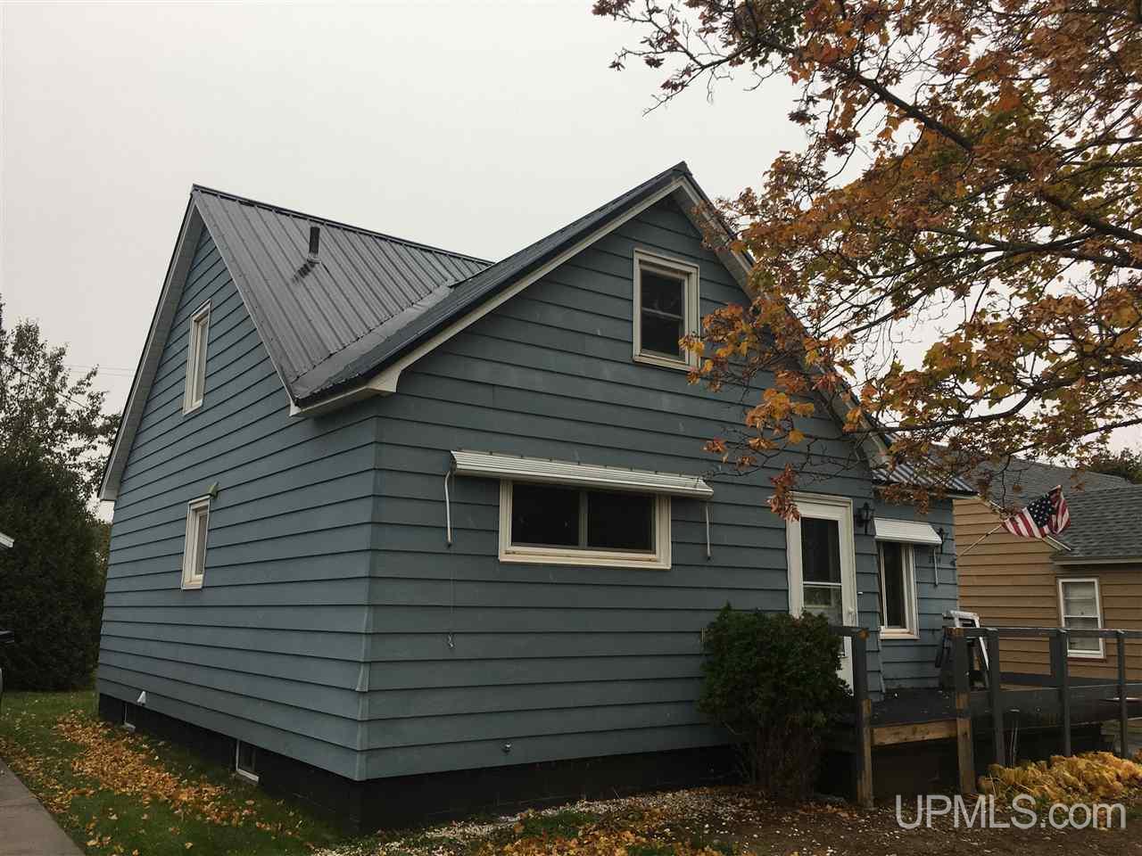 2004 Jackson Street Ishpeming, MI 49849 - Photo 3 of 25 Gallery Image 3