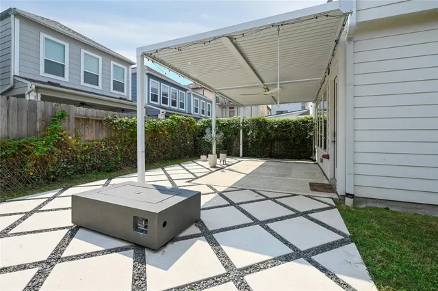 $4,990 | 5233 Darling Street, Houston, TX 77007