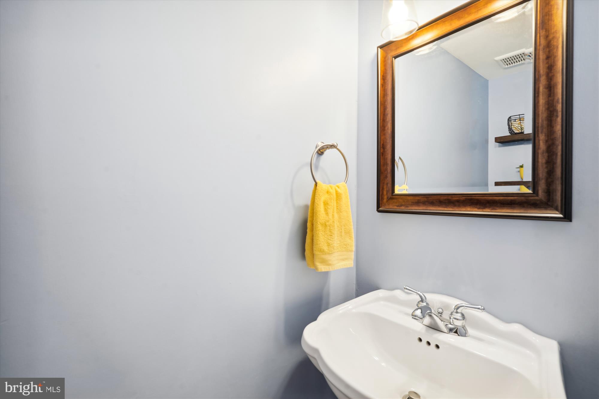 1505 Farsta Court Reston, VA 20190 - Photo 15 of 53
