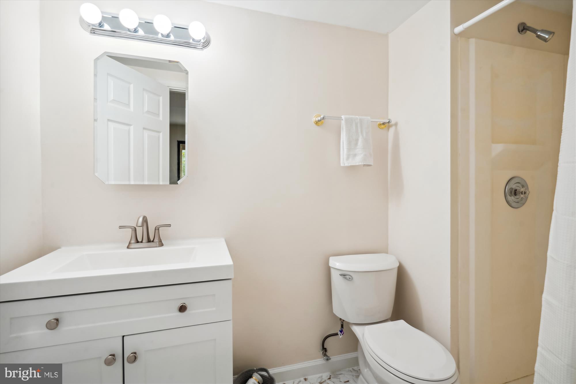 1505 Farsta Court Reston, VA 20190 - Photo 33 of 53