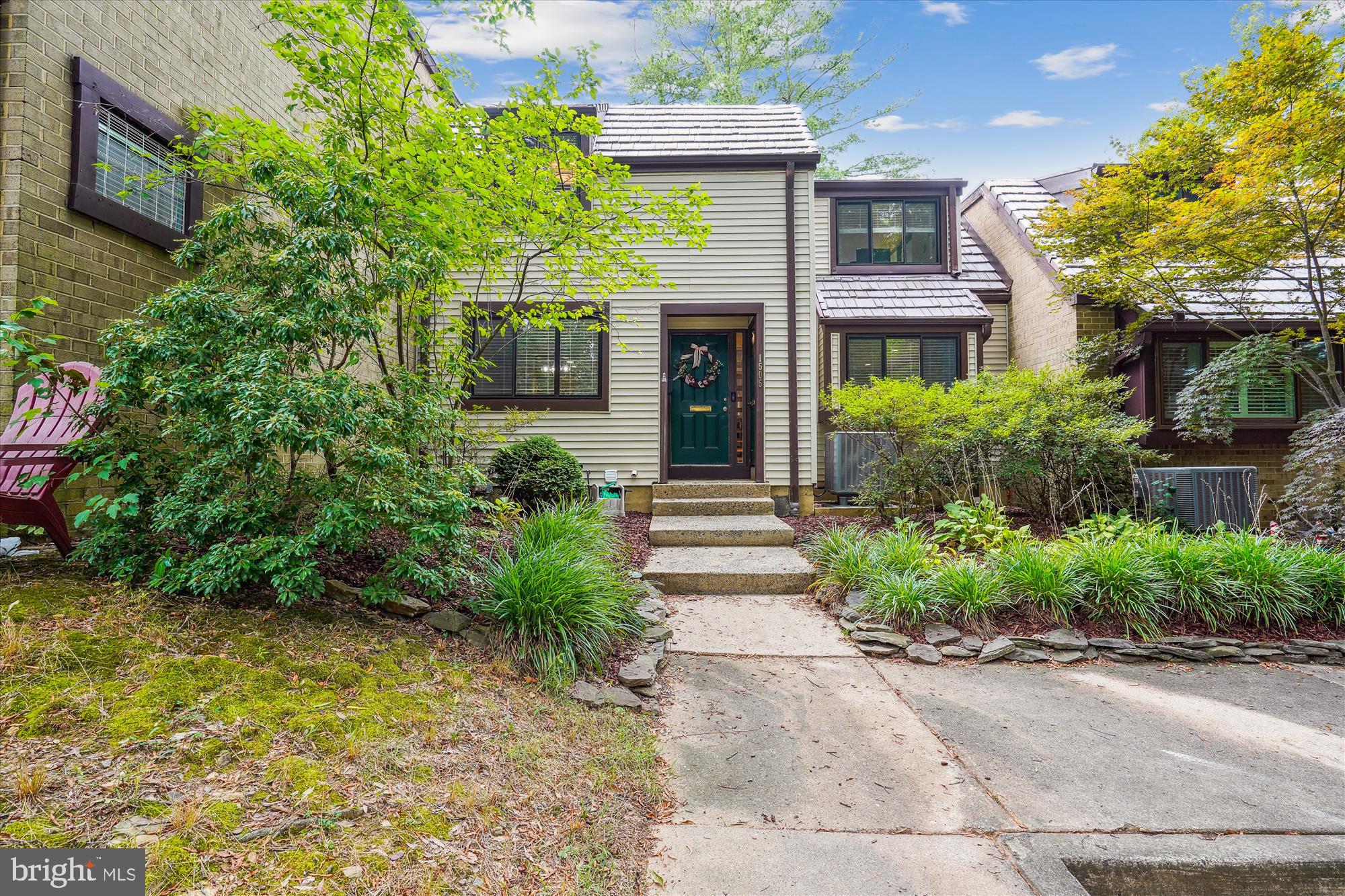 1505 Farsta Court Reston, VA 20190 - Photo 46 of 53