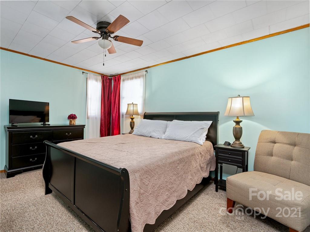 180 A Smith Cove Road Candler, NC 28715 - Photo 11 of 13 Gallery Image 11