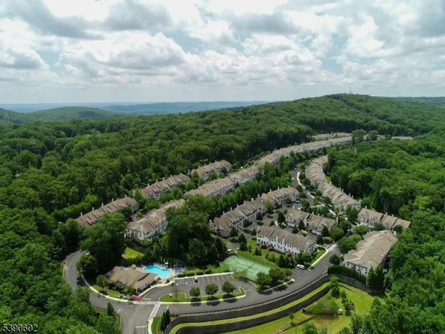 $729,000 | 64 Henning Terrace, Denville, NJ 07834