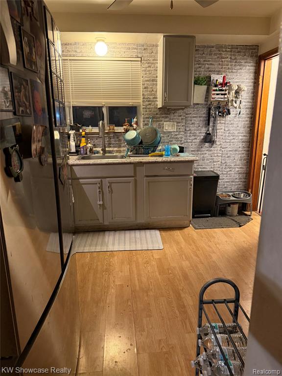 24287 Teppert Avenue Eastpointe, MI 48021 - Photo 4 of 6