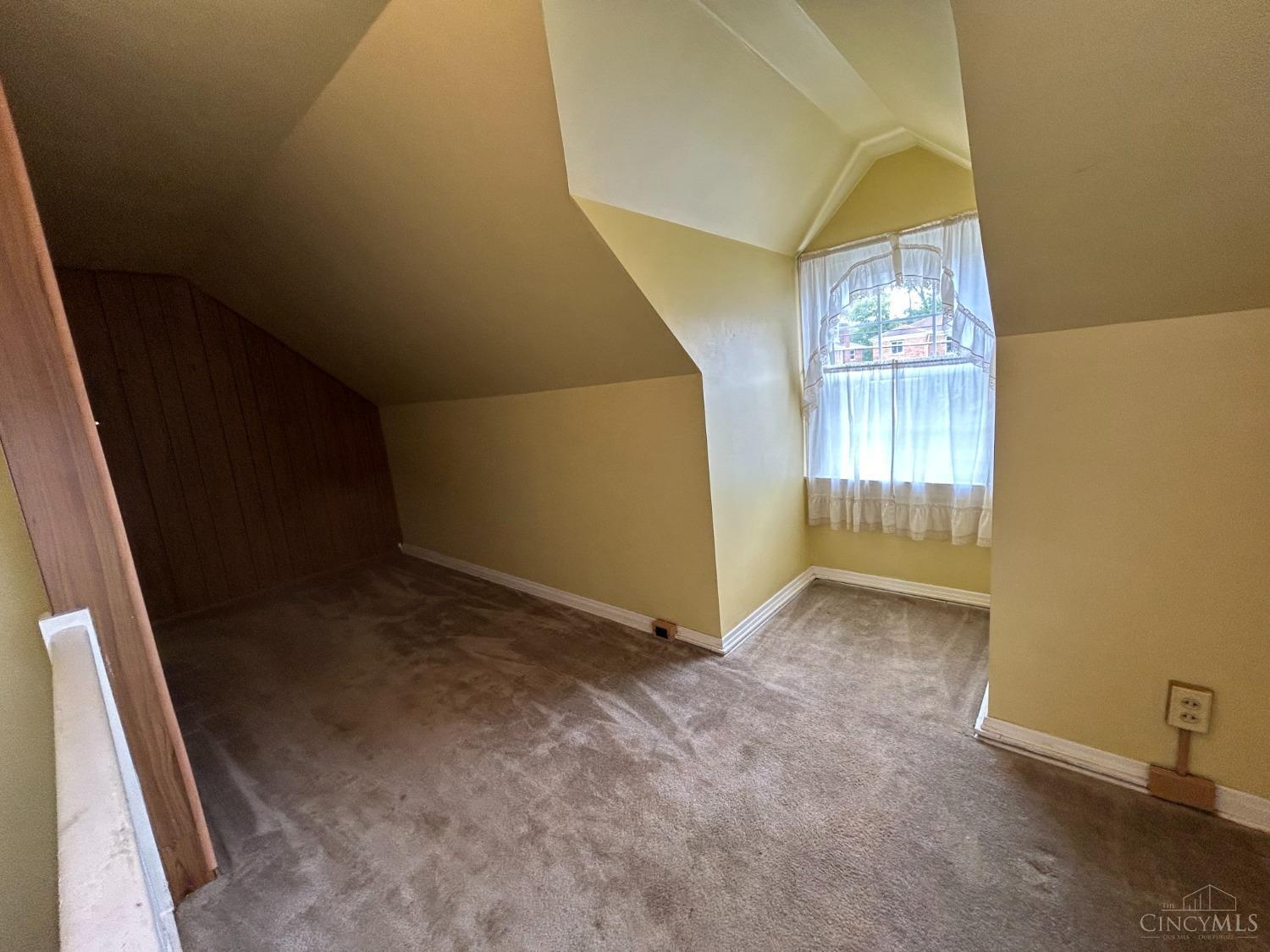 7829 Plainfield Road Cincinnati, OH 45236 - Photo 11 of 24