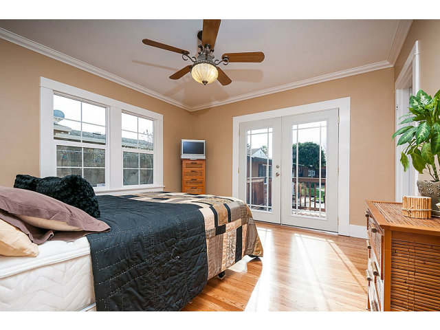 17 Arundel Road Burlingame, CA 94010 - Photo 6 of 14 Gallery Image 6