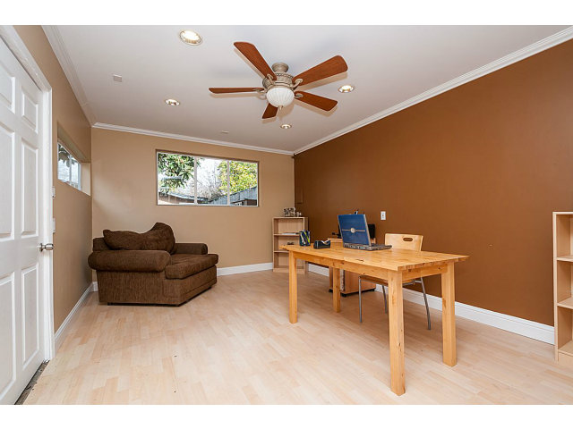 17 Arundel Road Burlingame, CA 94010 - Photo 8 of 14 Gallery Image 8