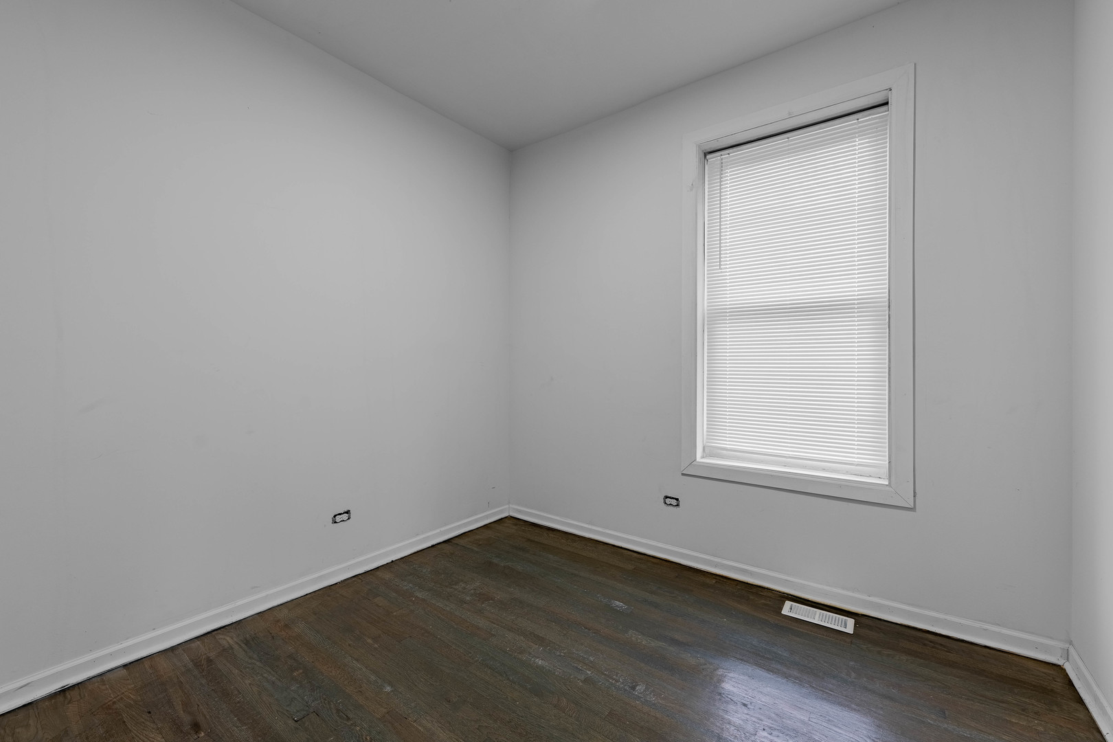 714 West 60th Street Chicago, IL 60621 - Photo 20 of 34 Gallery Image 20