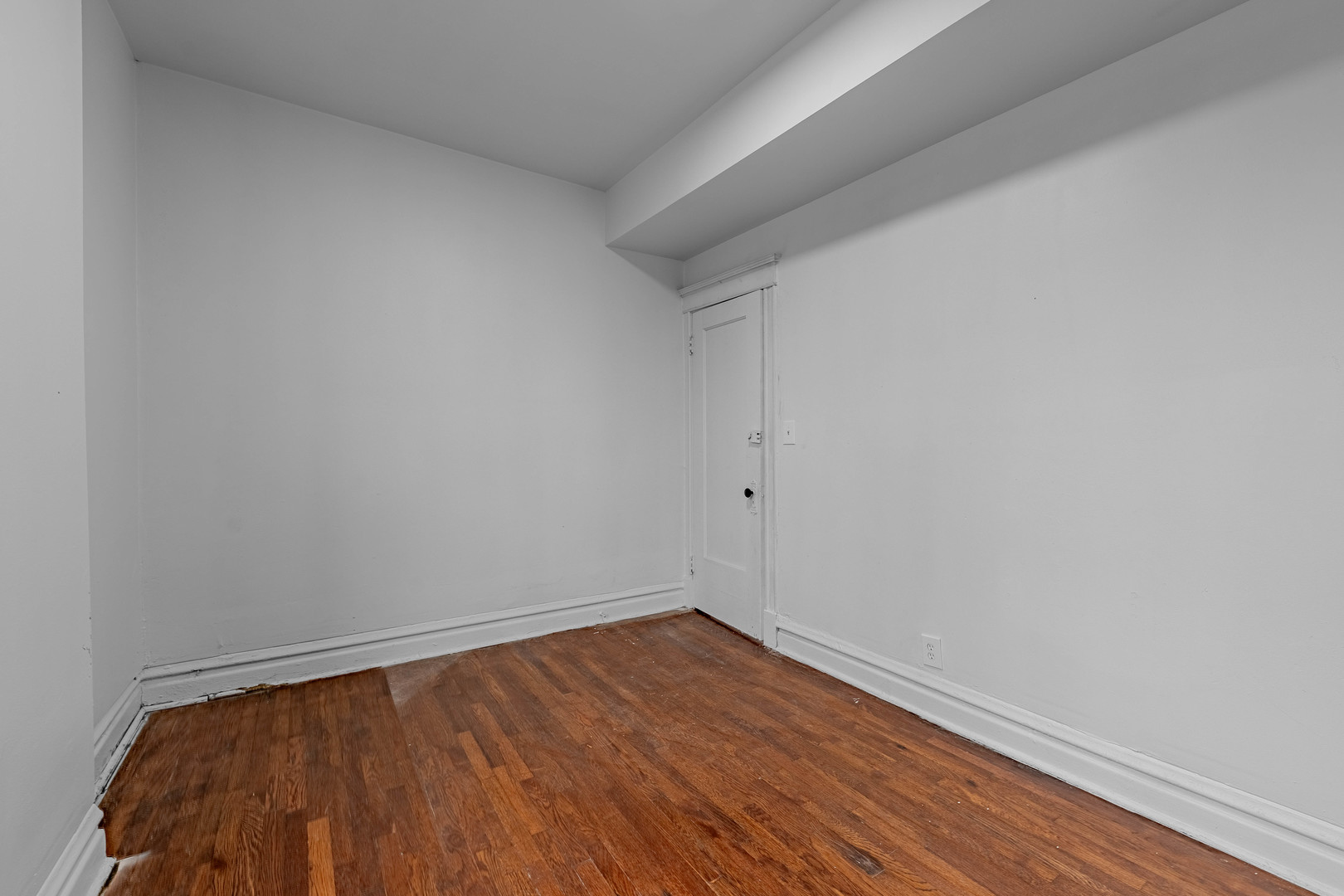714 West 60th Street Chicago, IL 60621 - Photo 21 of 34 Gallery Image 21