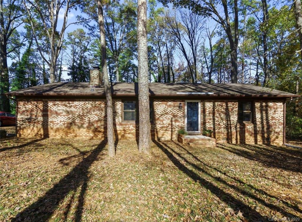 1009 Lakehill Road Charlotte, NC 28214 - Photo 1 of 31 Gallery Image 1
