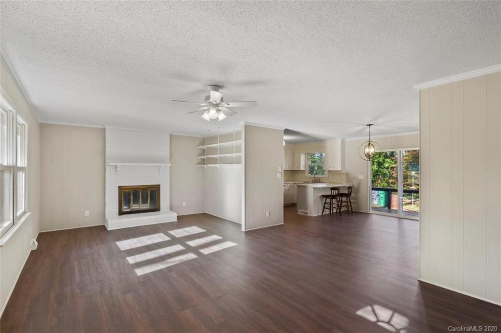 1009 Lakehill Road Charlotte, NC 28214 - Photo 16 of 31 Gallery Image 16