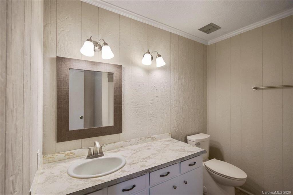 1009 Lakehill Road Charlotte, NC 28214 - Photo 19 of 31 Gallery Image 19
