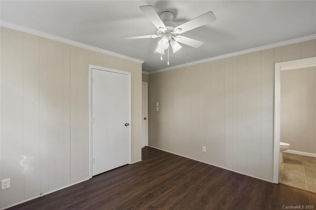 1009 Lakehill Road Charlotte, NC 28214 - Photo 22 of 31 Gallery Image 22