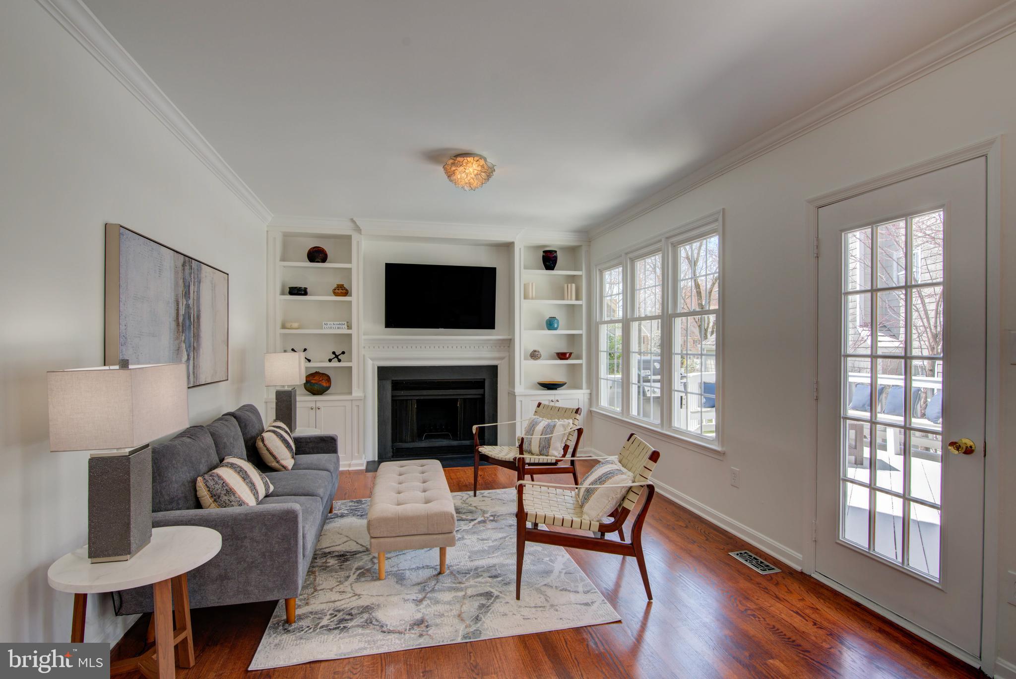 11620 Springhouse Place Reston, VA 20194 - Photo 9 of 31 Light Filled Family Room with Door to Deck.