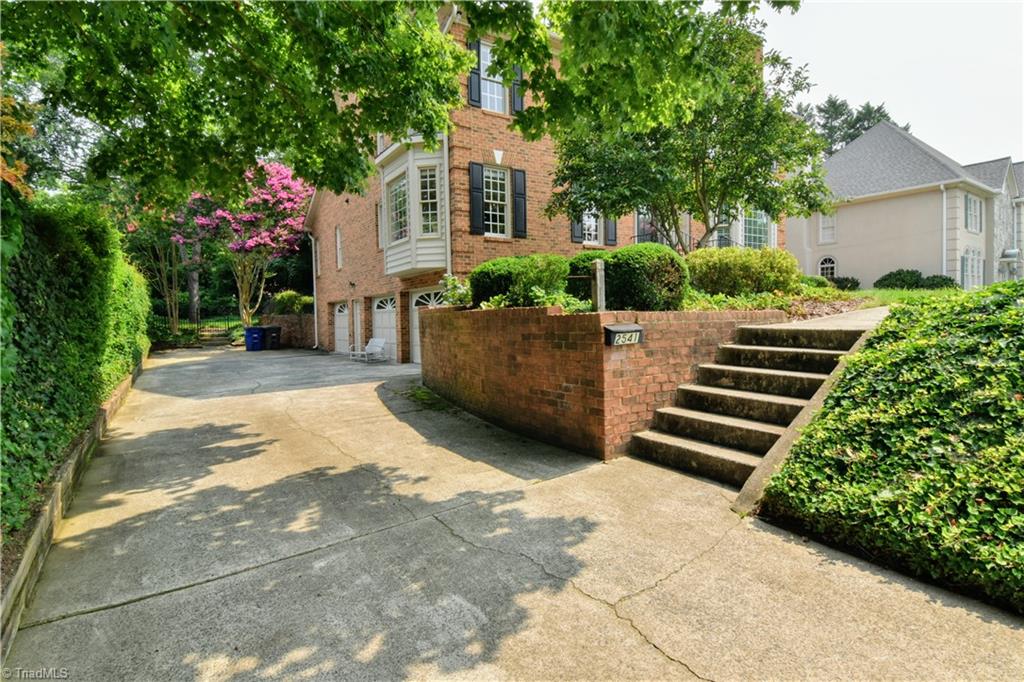 2541 Bitting Road Winston-Salem, NC 27104 - Photo 2 of 41 Gallery Image 2