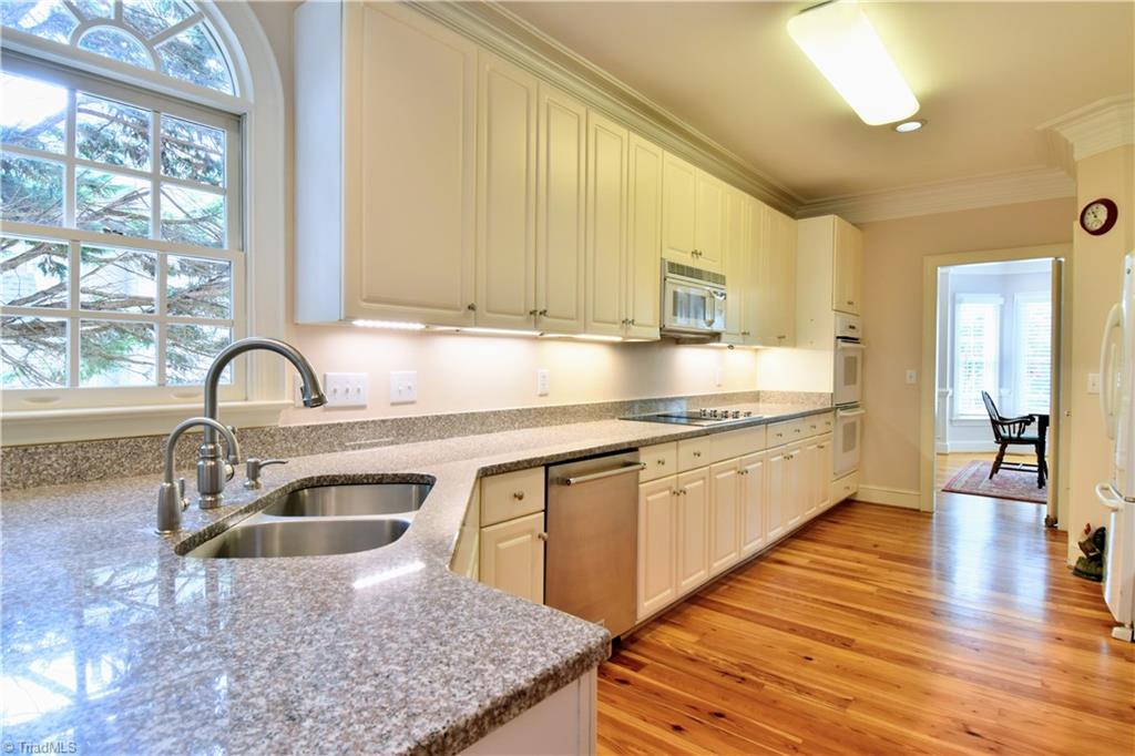 2541 Bitting Road Winston-Salem, NC 27104 - Photo 10 of 41 Gallery Image 10