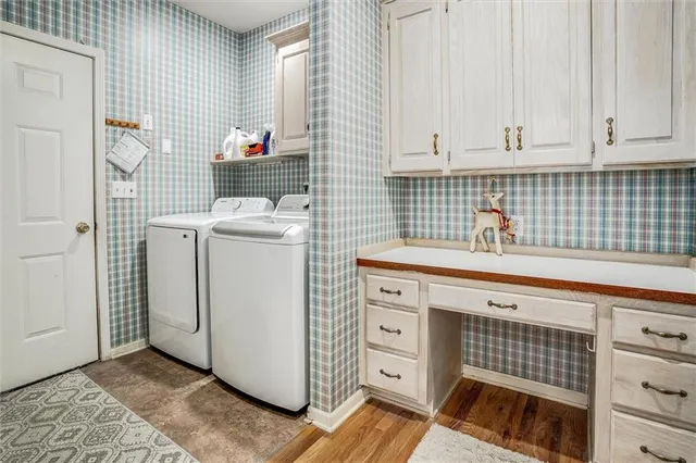 $285,000 | 4317 South Coachman Drive, Independence, MO 64055