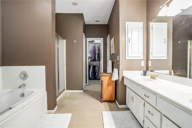 $285,000 | 4317 South Coachman Drive, Independence, MO 64055