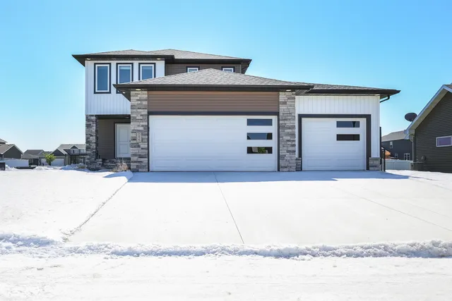 $535,000 | 2427 Harbor Lane West, West Fargo, ND 58078