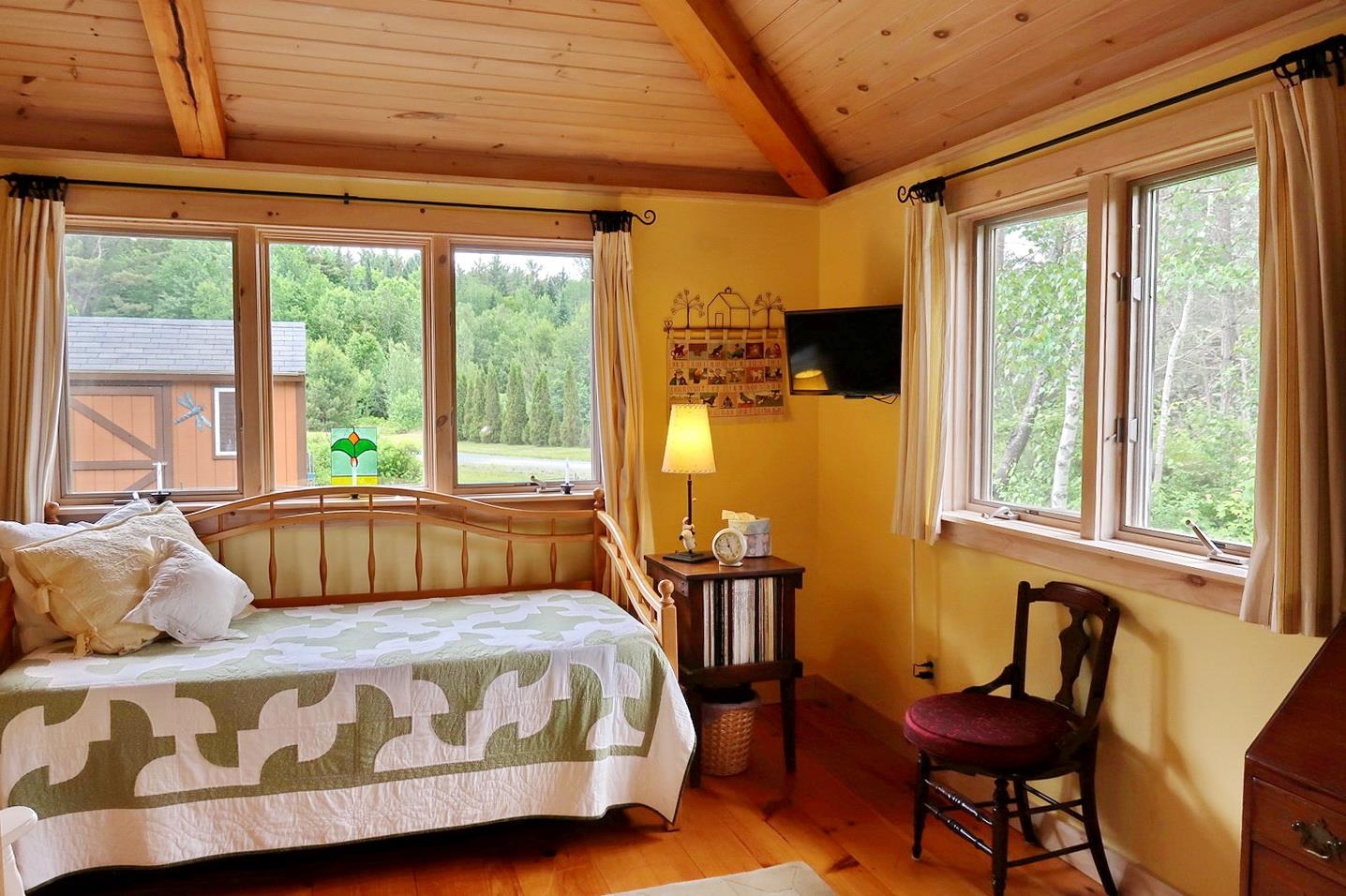 119 Mountain View Road Carroll, NH 03595 - Photo 11 of 39