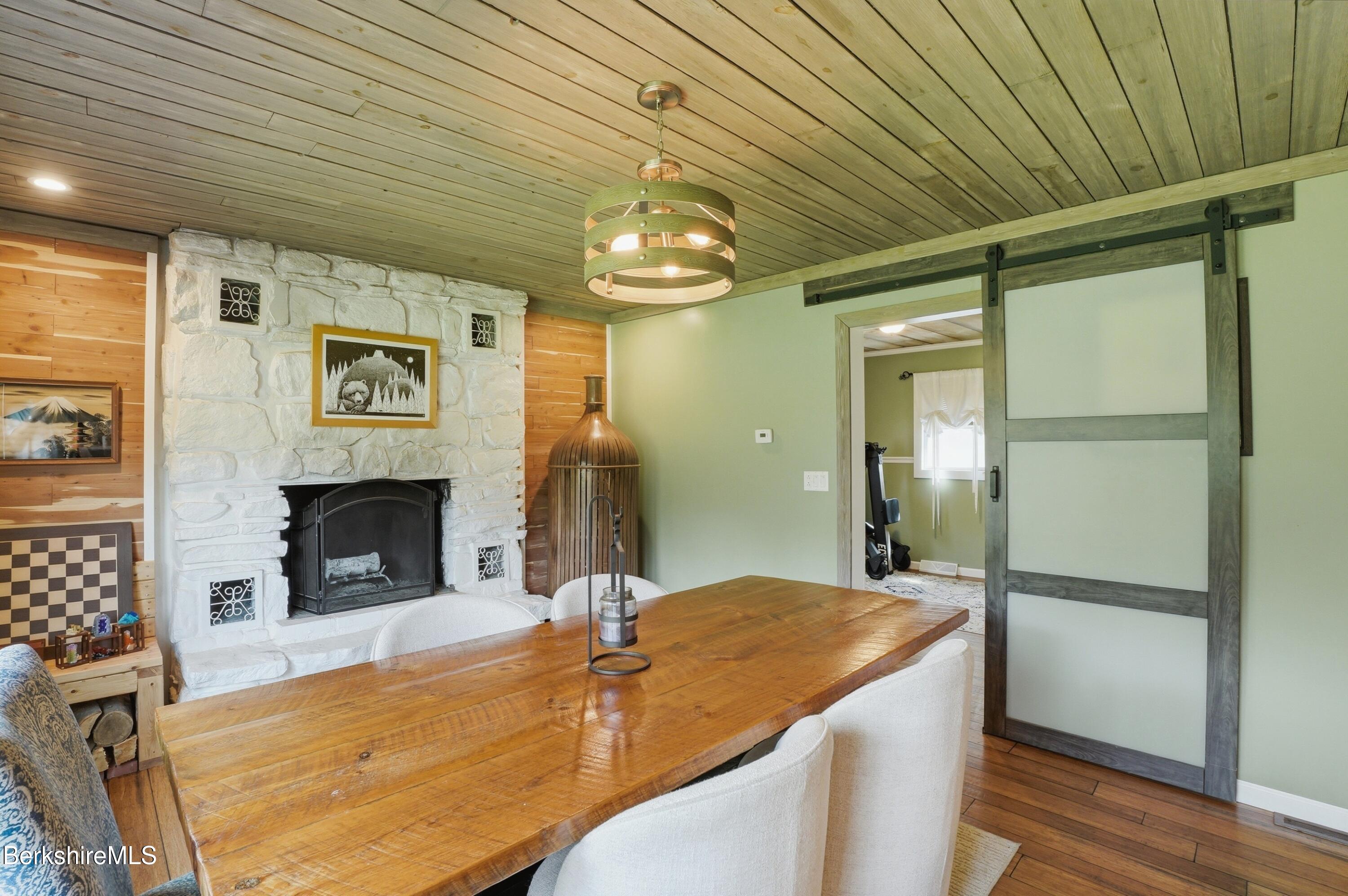 491 Main Road Savoy, MA 01256 - Photo 12 of 35 DINING ROOM
