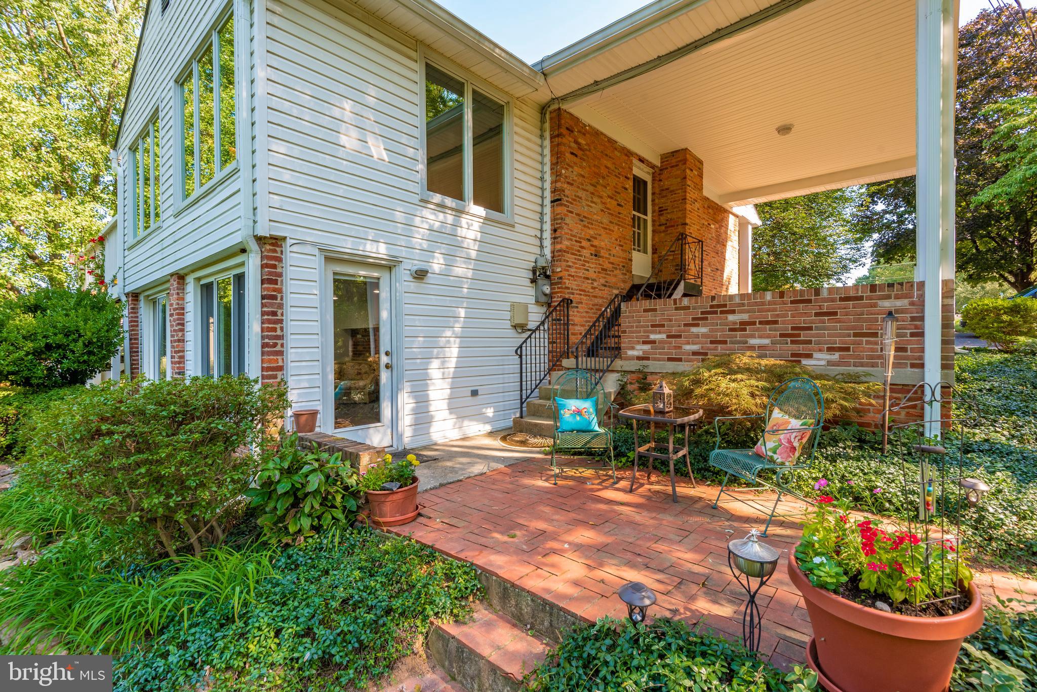 14212 Lewisdale Road Clarksburg, MD 20871 - Photo 32 of 43 Gallery Image 32