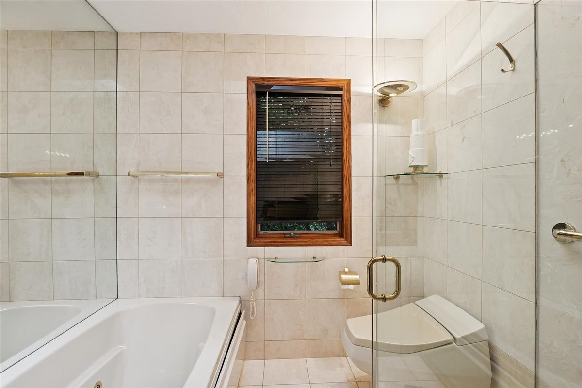 1161 Valley Road Lake Forest, IL 60045 - Photo 12 of 28 Gallery Image 12