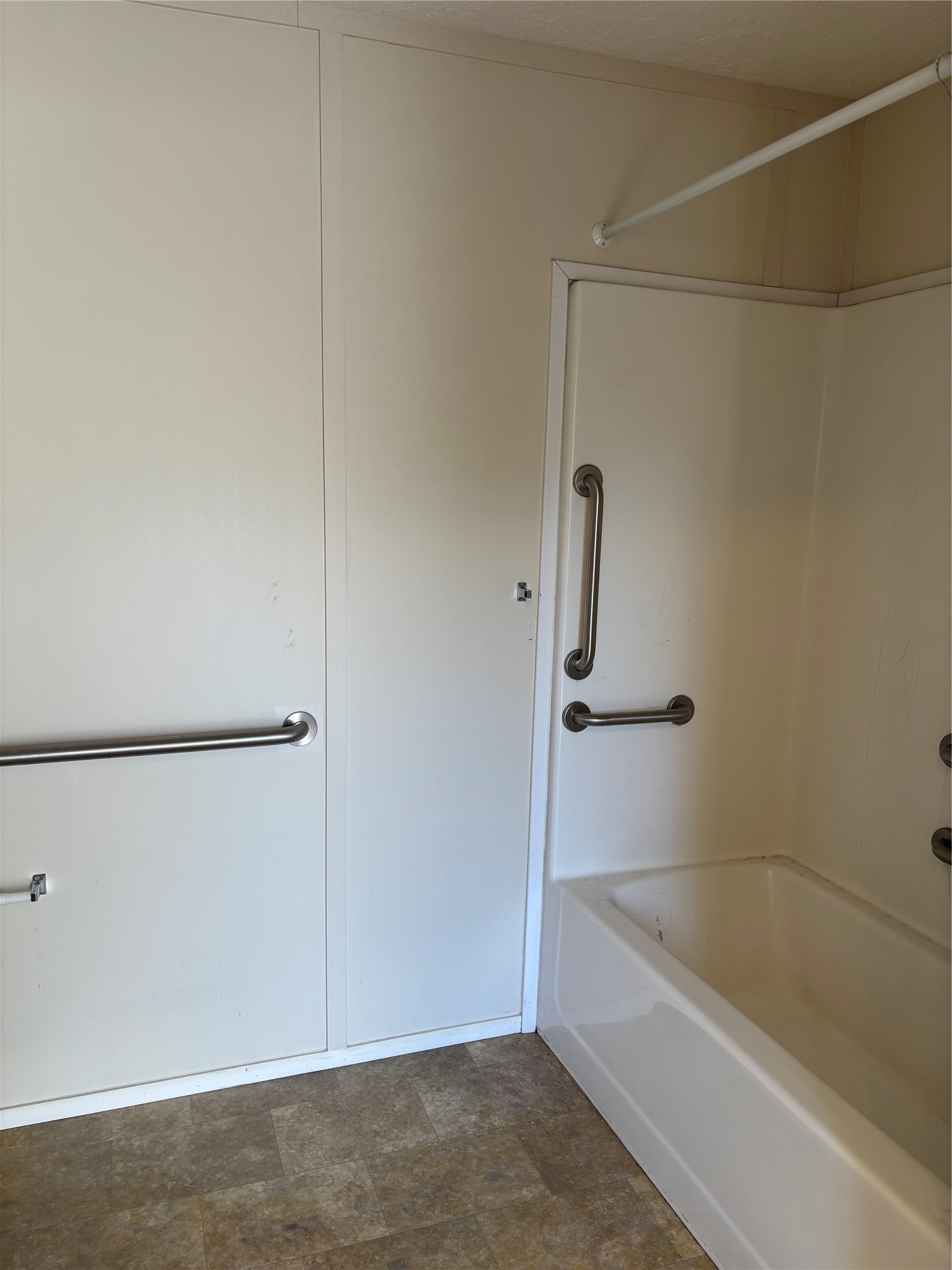 608 Clear Lake Road, Unit A Highlands, TX 77562 - Photo 9 of 10