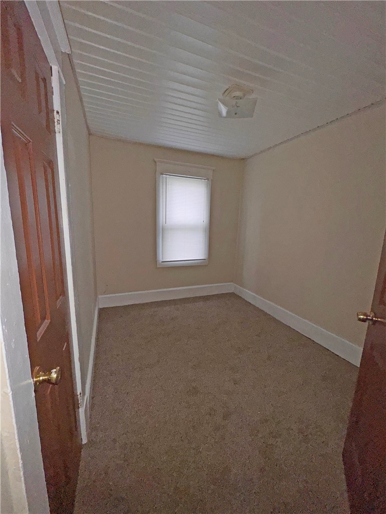22 Vose Street Rochester, NY 14605 - Photo 4 of 19