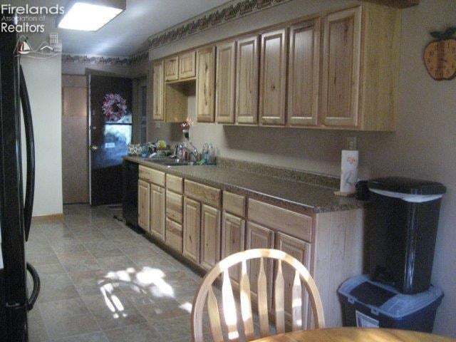 1398 Smith Road Fremont, OH 43420 - Photo 7 of 10 Gallery Image 7