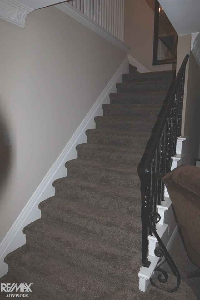 152 Riverside Drive Mount Clemens, MI 48043 - Photo 10 of 28 50030648-9.JPG