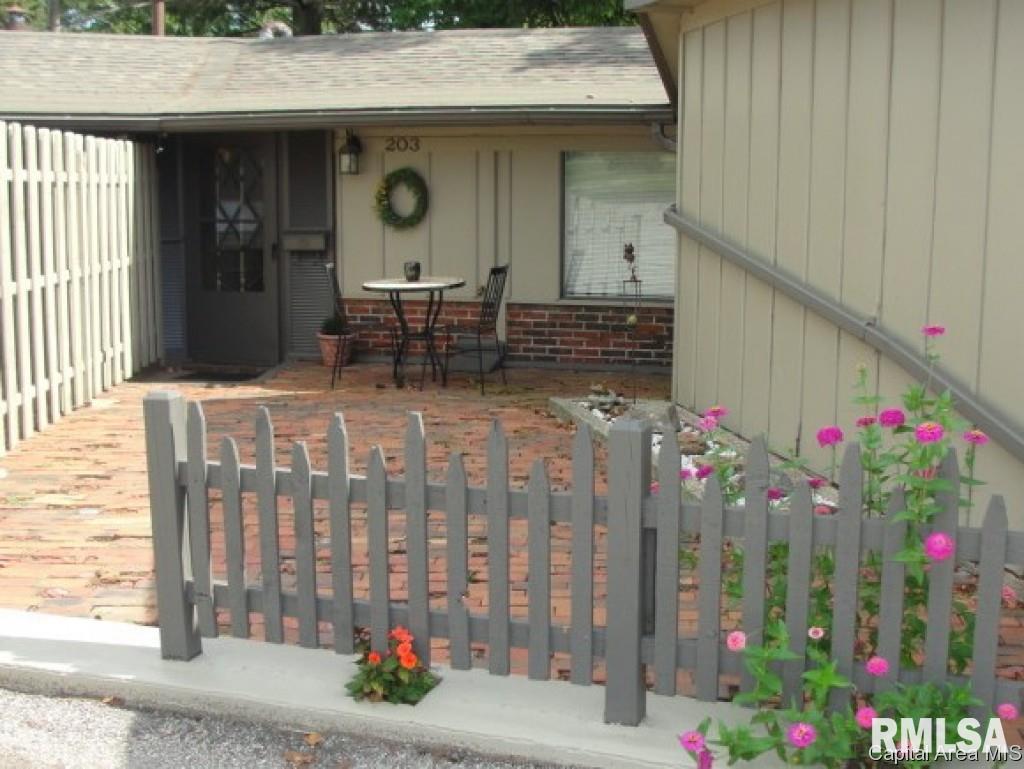 6600 South 6th Springfield, IL 62707 - Photo 1 of 16
