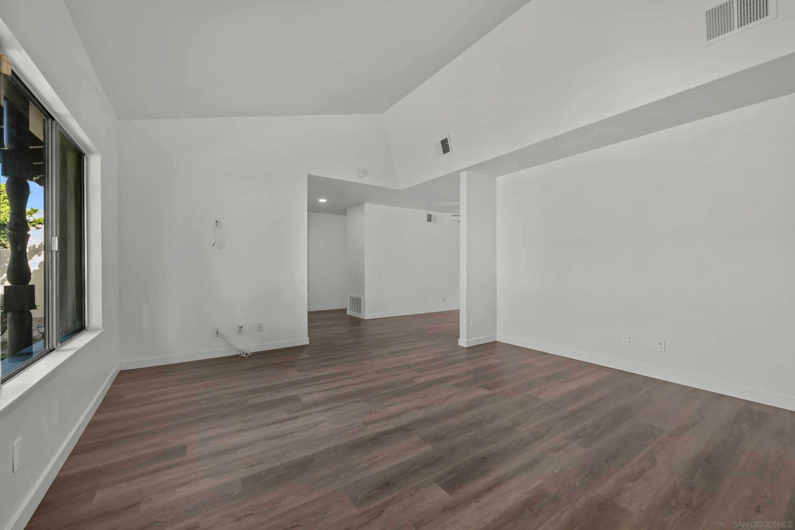 12180 Rancho Bernardo Road San Diego, CA 92128 - Photo 6 of 19 Gallery Image 6