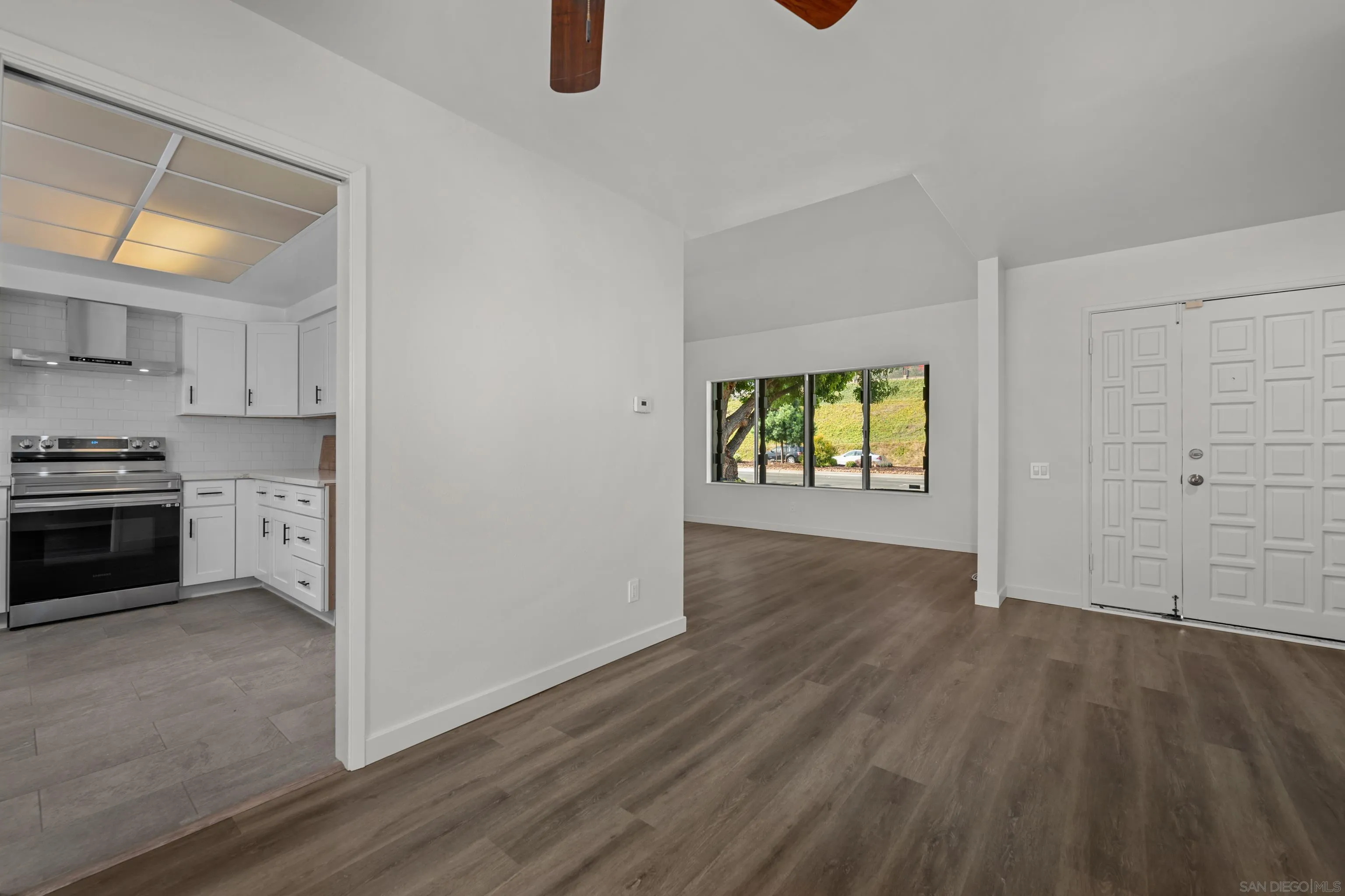 12180 Rancho Bernardo Road San Diego, CA 92128 - Photo 8 of 19 Gallery Image 8