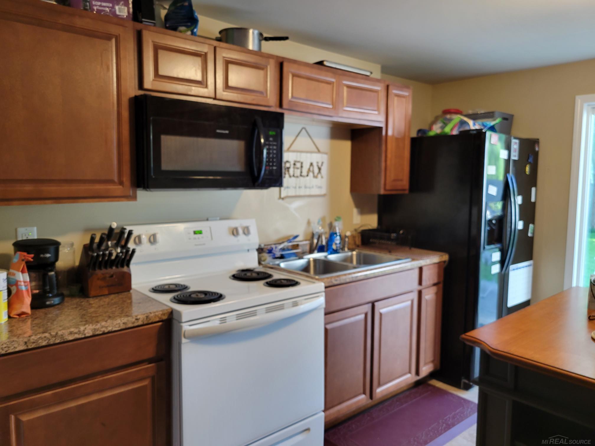 7348 Lakewood Road Lexington, MI 48450 - Photo 5 of 30 50086783-4.JPG