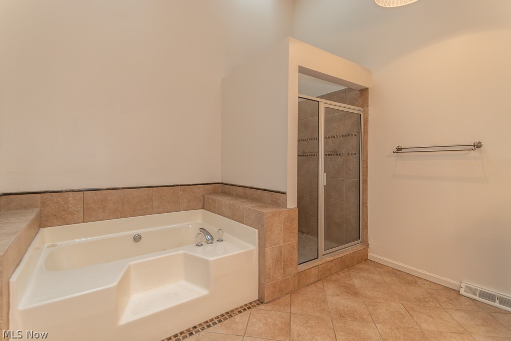 10284 Hoose Road, Unit 4 Mentor, OH 44060 - Photo 23 of 35 Gallery Image 23