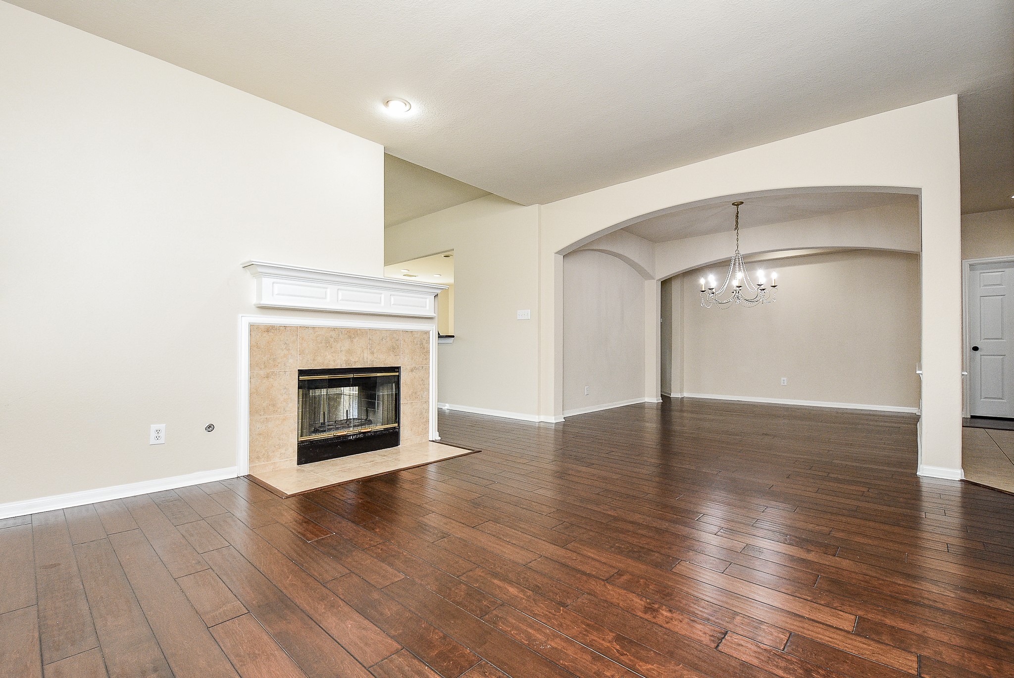 9135 Edgeloch Drive Spring, TX 77379 - Photo 8 of 32