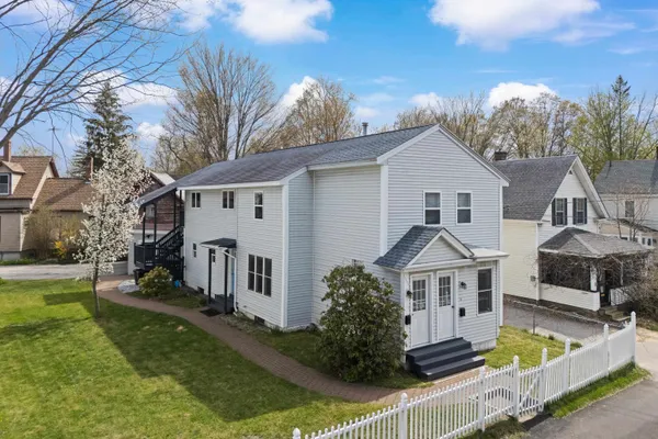 $525,000 | 13 Clinton Street, Concord, NH 03301