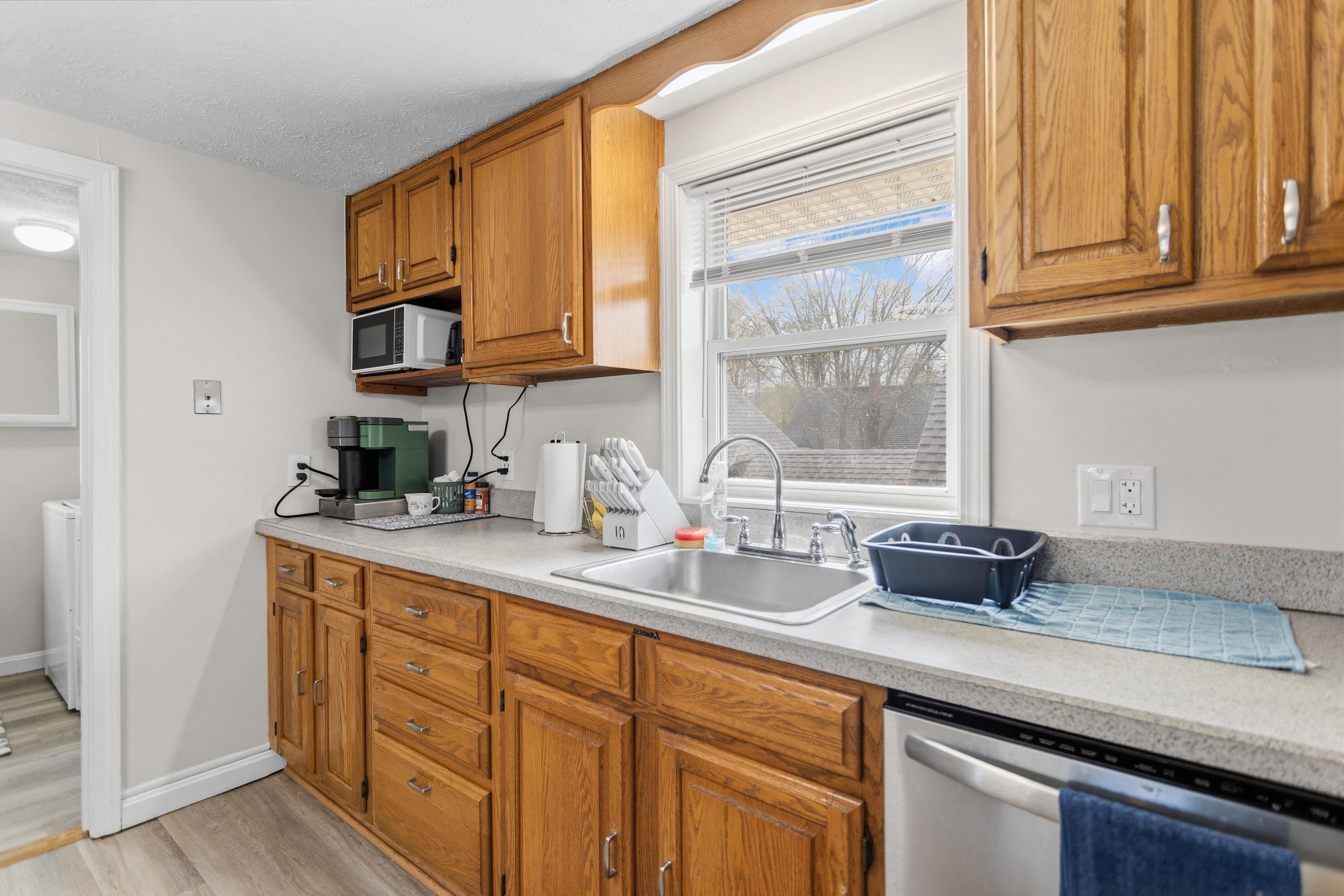 13 Clinton Street Concord, NH 03301 - Photo 32 of 58
