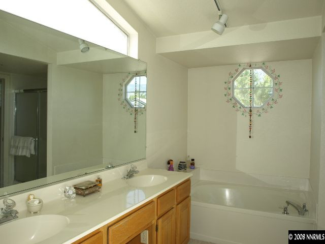 6070 Torrington Drive Reno, NV 89511 - Photo 8 of 9 Photo 8